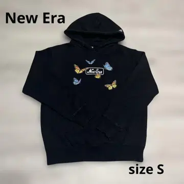 New Era 나비 자수 후드티
