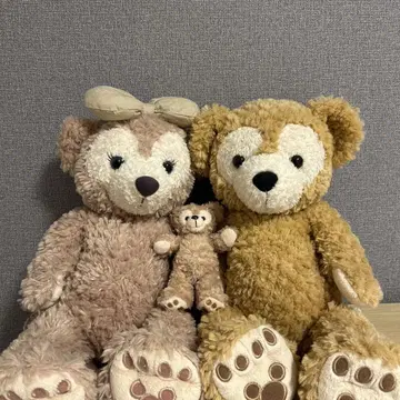ShellieMay와 Duffy의 봉제 인형