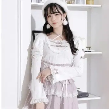 NOEMIE 플레어 슬리브 백 레이스업 티셔츠 (페일 핑크)
