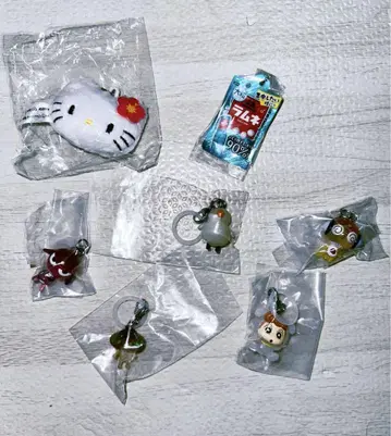 헬로키티 개구리 중사 케로로 크레용 신짱 7개 세트 표식 액세서리