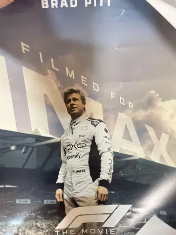 F1 영화 브래드 피트 포스터 2장