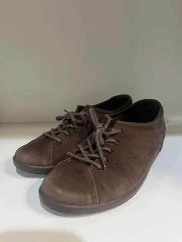 ecco 브라운 스니커즈