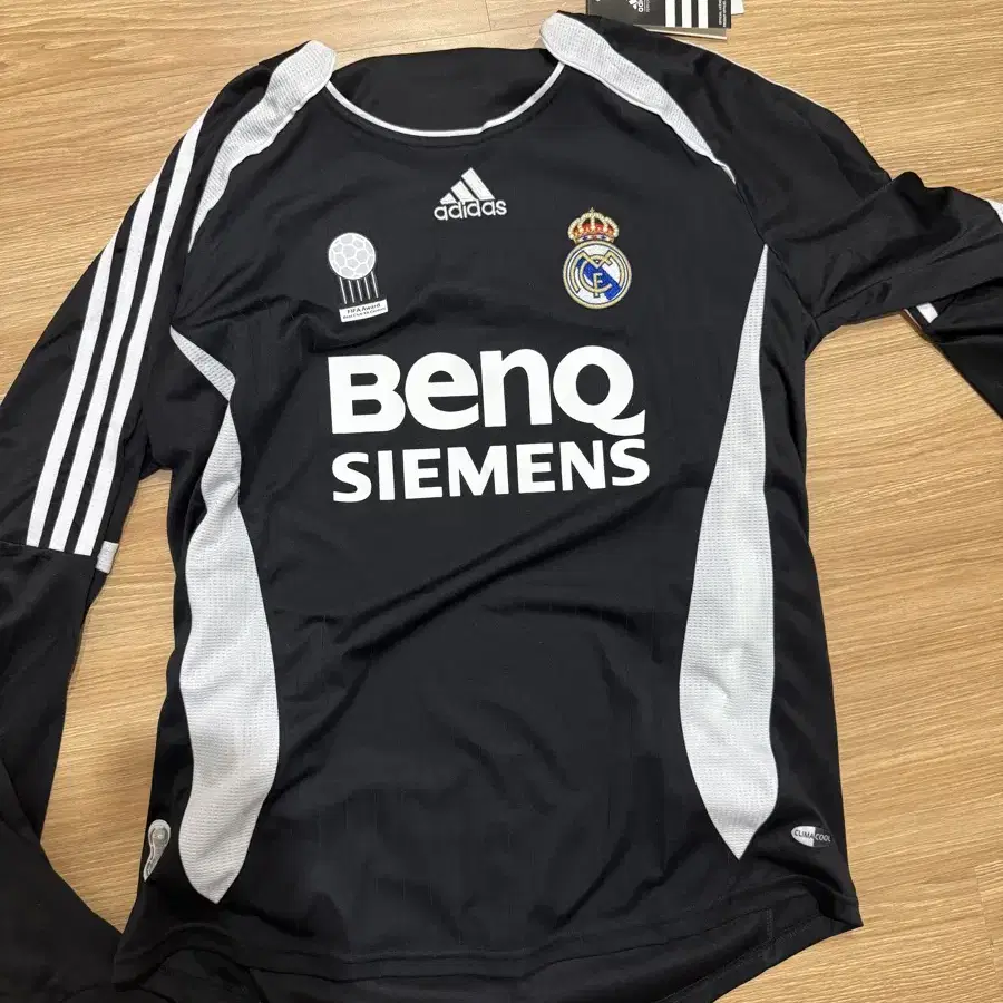 REAL MADRID 2016 2017 THIRD FOOTBALL SHIRT SOCCER JERSEY