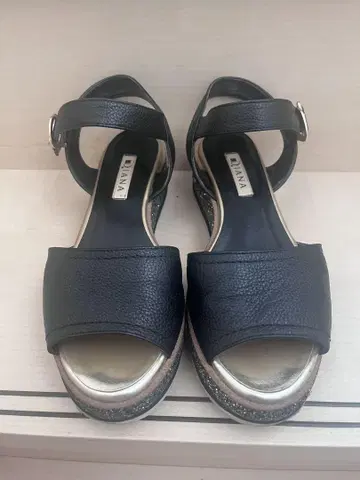DIANA 플랫폼 샌들 블랙