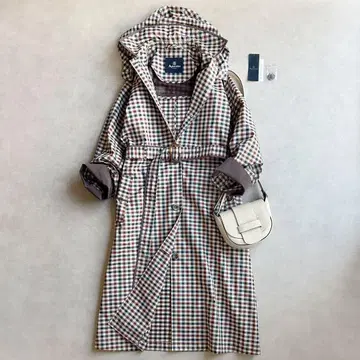 컨디션 최상 Aquascutum 아쿠아 스큐텀 / 레인코트 클럽 체크
