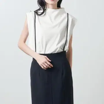 MARW UNITED ARROWS 하이넥 슬리브리스 티셔츠