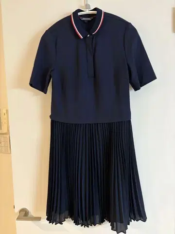 TOMMY HILFIGER 플리츠 원피스
