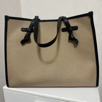 GIANNI CHIARINI 베이지 x 블랙 숄더백