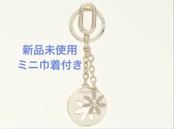 FURLA 골드 꽃 모티브 키링