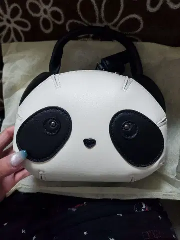 팬더 숄더백
