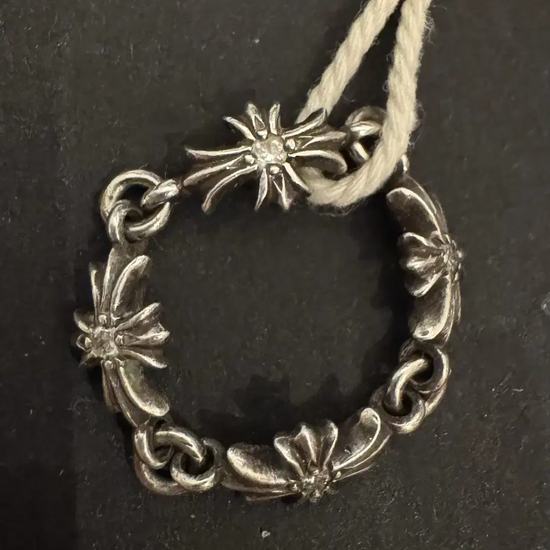 S*❁様 CHROME HEARTS TINY PLUS DIA RING 4L Chrome Hearts Mini Plus Ring - SHENGLI ROAD MARKET