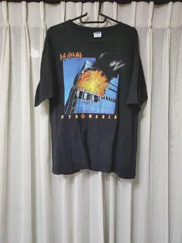 VINTAGE Def Leppard 디플레파드 00s 밴드 티셔츠