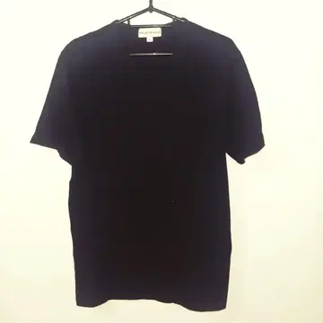 엠포리오 아르마니 네이비 V넥 티셔츠 XL