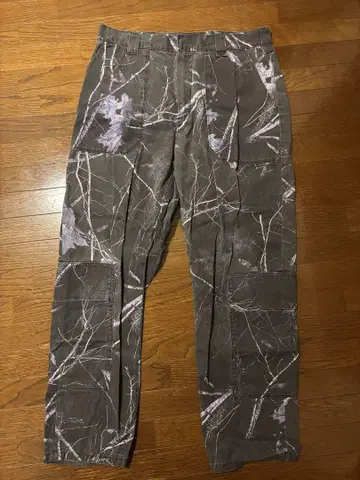 XLARGE 카모 패턴 카고 팬츠