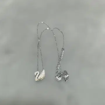 SWAROVSKI 목걸이
