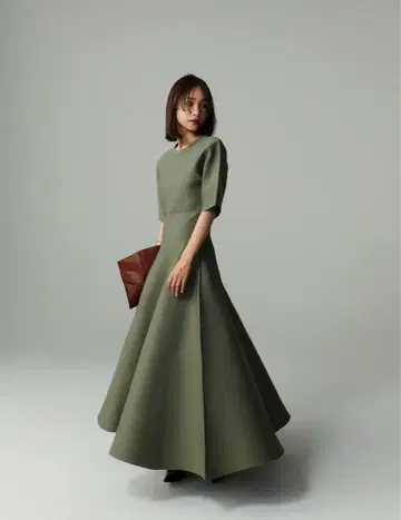 Shihoutte puff dress