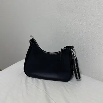 Heather 숄더백 블랙