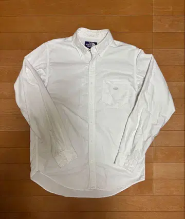 The North Face 화이트 버튼 다운 셔츠