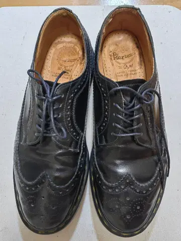 Dr. Martens 블랙 가죽 신발 28cm