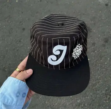 2idiots label pillbox cap 6crayon풍