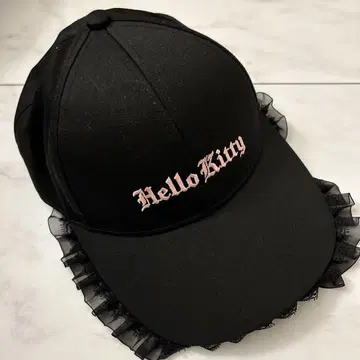 택 포함 새상품 wego 콜라보 Hello Kitty 프릴 블랙 캡