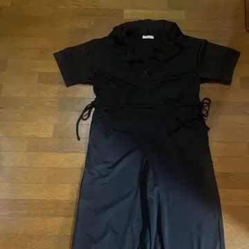블랙 프릴 올인원 반팔