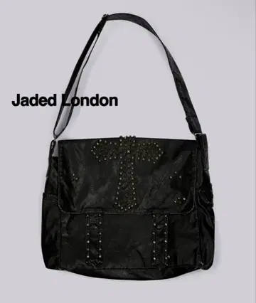 미사용 새상품 JADED LONDON CROSS 스터드 메신저 백
