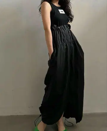 AMERI MANY WAY SUSPENDER SKIRT