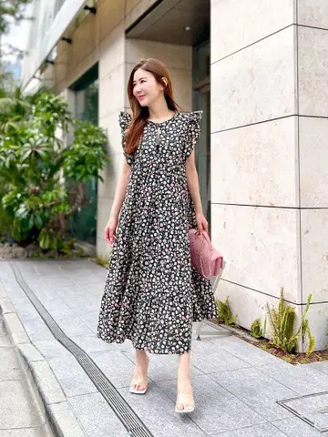 OBLI 오블리 플라워 프릴 원피스 0 사이즈 블랙 꽃무늬 블랙