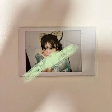 사쿠라이 유이 폴라로이드 새 의상