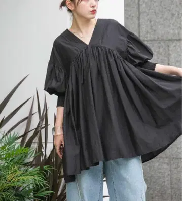 새상품 KBF 볼륨 개더 미니 원피스 블랙