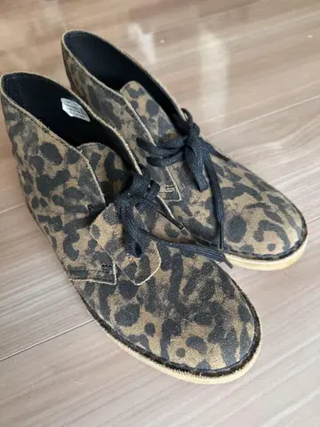 Clarks 레오파드 무늬 부츠 23.5cm