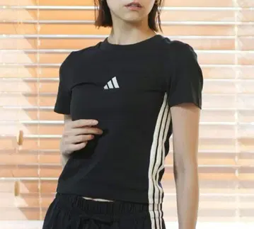 adidas 미니 T셔츠 블랙