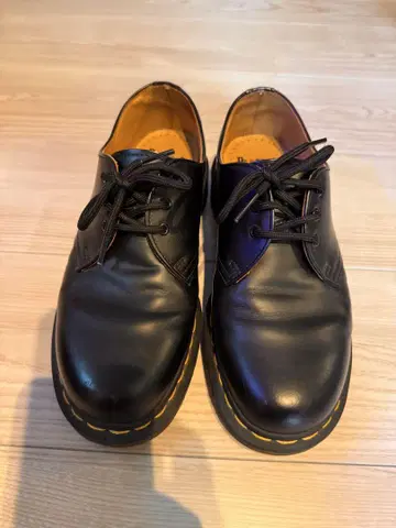 Dr. Martin 가죽 신발 [새상품급]