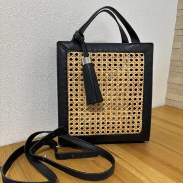 자라 라탄 인조 가죽 바스켓백