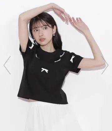랜덤 리본 티셔츠 JILL by JILL STUART 블랙
