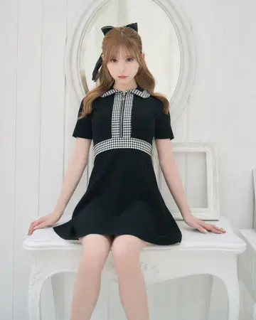 미셸 마카롱 깅엄 체크 플레어 니트 원피스
