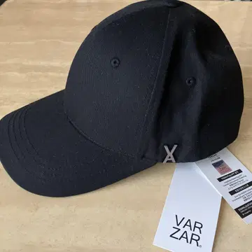 새상품 VARZAR 블랙캡