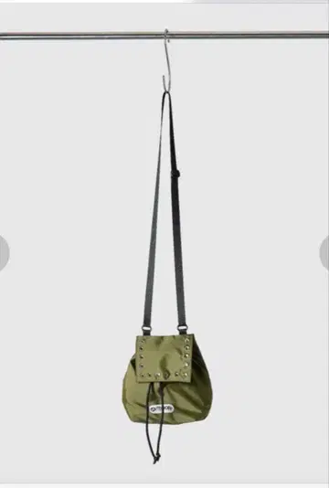 OUTDOOR PRODUCTS 스터드 미니 숄더