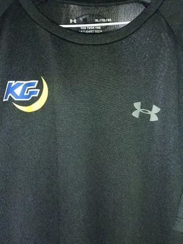 Under Armour KG 로고 블랙 티셔츠 XL