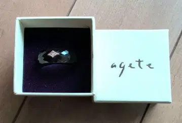 agete 패싯 컷 블랙 반지