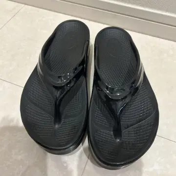 OOFOS 우포스 샌들 노마드 24.0cm 배송비 포함 새상품급
