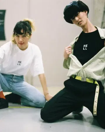 HELL 티셔츠 블랙