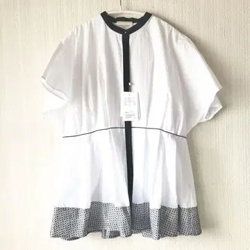 새상품 UNITED ARROWS 자수 돌먼 슬리브 블라우스 화이트