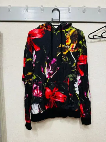 뱅퀴시 Flower Pattern Hoodie S 새상품급