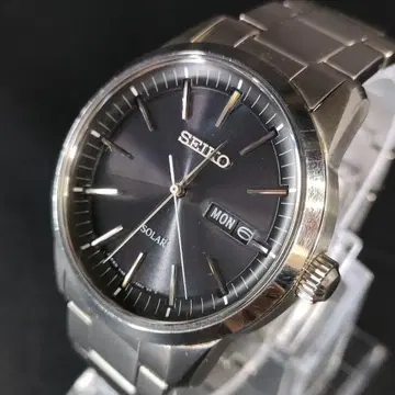 컨디션 최상 SEIKO 세이코 V158 블랙 실버 솔라 남성용
