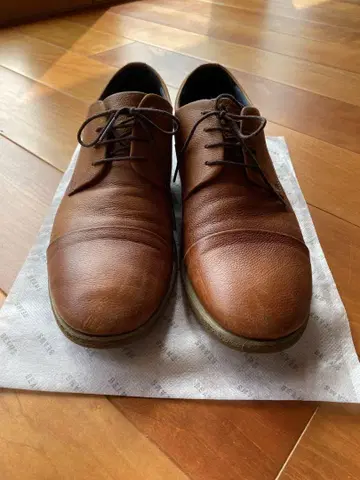 브라운 가죽 레이스업 슈즈