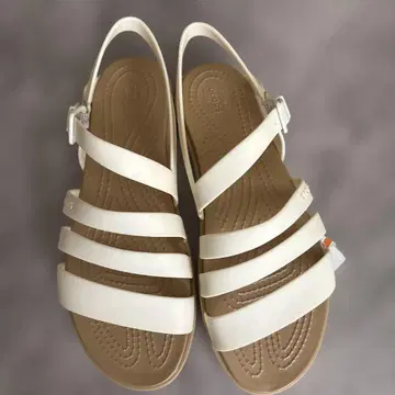 새상품 crocs 여성용 샌들 w7