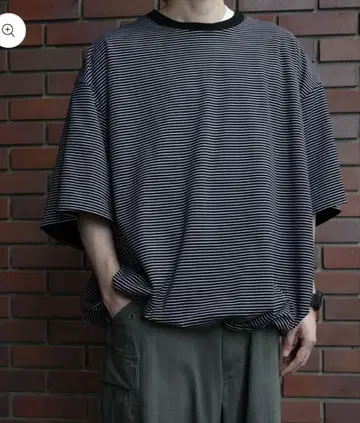 이즈네스: 리버서블 볼룬 보더 티셔츠