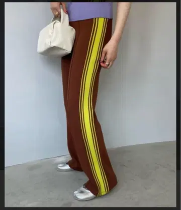 SANSeLF 라인 컬러 저지 니트 팬츠